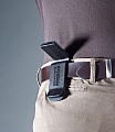 K&M 14580-000-55 Pohlmann миниатюрная подставка для гитары, крепится на брючный ремень