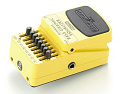 Behringer BEQ700  Педаль эффектов 7-полосный эквалайзер для бас-гитар и клавишных