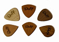 DOFF DPICK-01R комплект медиаторов из разных пород дерева (6 шт.)