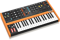 Behringer POLY D аналоговый синтезатор, 37 клавиш, 4-голосная полифония