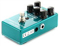 DUNLOP MXR M83 Bass Chorus Deluxe Педаль гитарная басовый хорус
