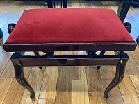 Hidrau BG200 Mahogany Gloss 3 (TC5)  банкетка, полированное красное дерево, красный вельвет