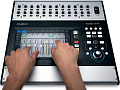 QSC Touchmix-30PRO  Цифровой сенсорный микшер 24  микр./лин. входа, 6 стерео входов, 14 AUX