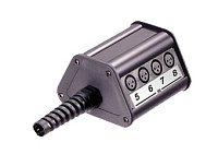 Neutrik NSB1B-8/0  распред. коробка 8 XLR female входов, трапециевидная конструкция.