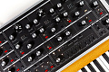 Moog One 16-Voice  Полифонический 16-голосный 3-тембральный аналоговый синтезатор, 61 клавиша