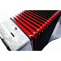 HOHNER The New Bravo III 96 white (A16711/A16712)  аккордеон 7/8, 3-голосный, правая клавиатура 37 клавиш, 7 регистров, левая клавиатура 96 басов, 3 регистра, цвет белый, диапазон (F-F), вес 8,6 кг