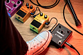 IK MULTIMEDIA Z-TONE Buffer Boost Гитарный и басовый предусилитель, дибокс с функциями контроля тона