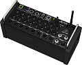 Behringer XR18  цифровой микшер