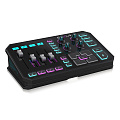 TC HELICON GO XLR платформа для онлайн-вещания с микшером, эффектами, стойка в комплекте
